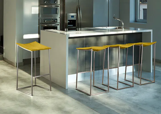Bocca Stool
