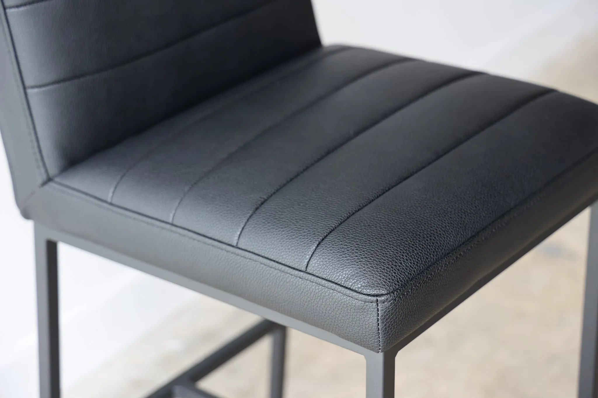 Julio Black Barstool