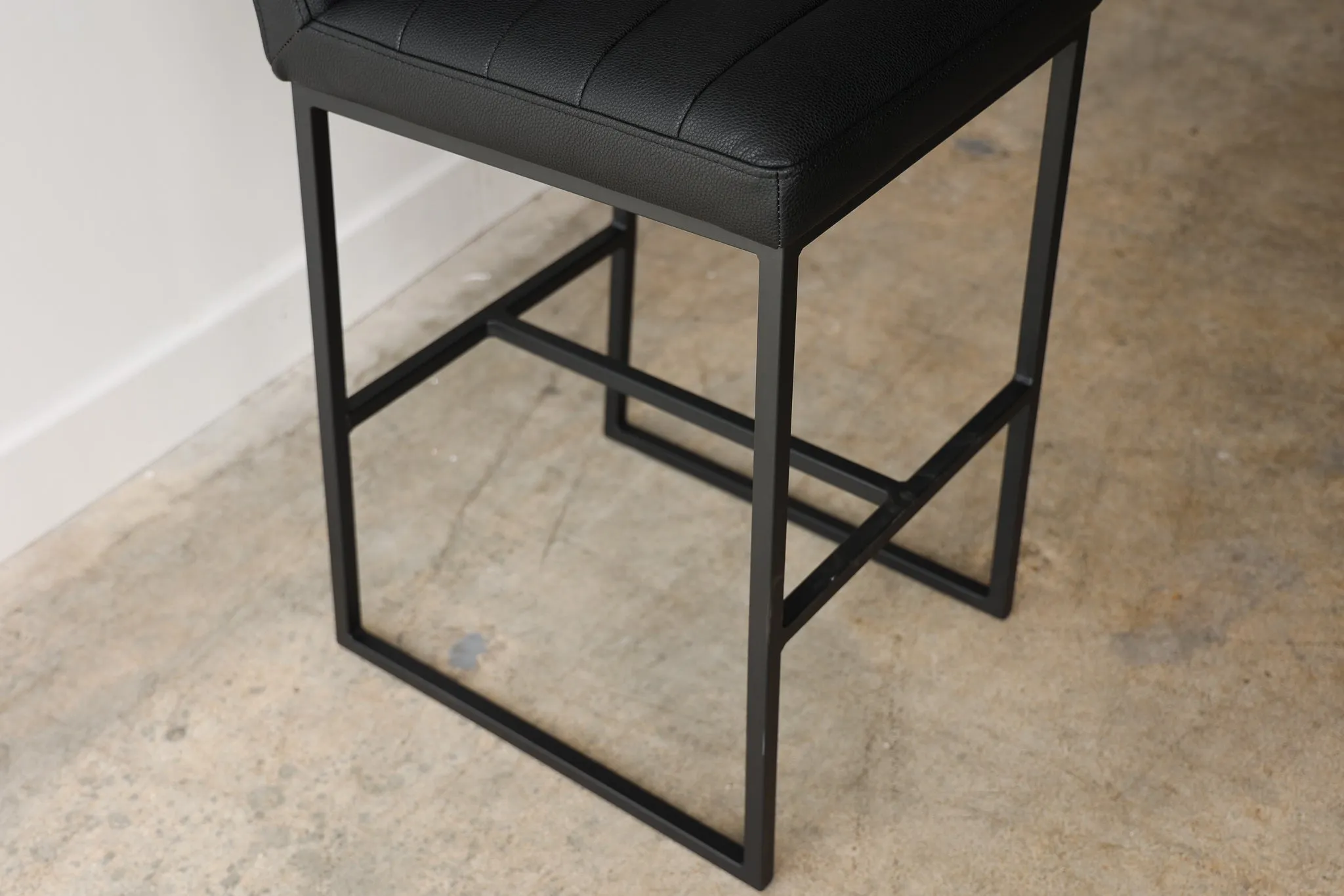 Julio Black Barstool